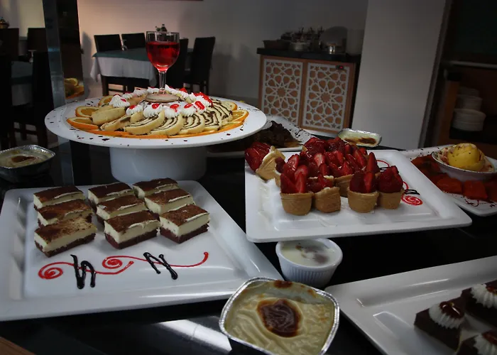 Kleopatra Atlas - Adults Only 4*