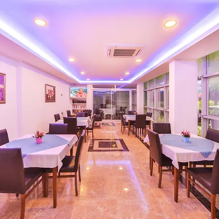 كليوباترا أطلاس - للبالغين فقط