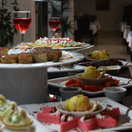 كليوباترا أطلاس - للبالغين فقط 4*