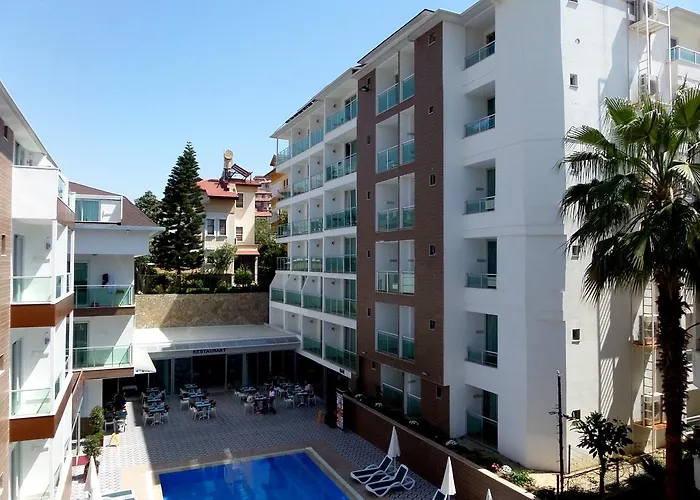 Kleopatra Atlas - Adults Only 4*