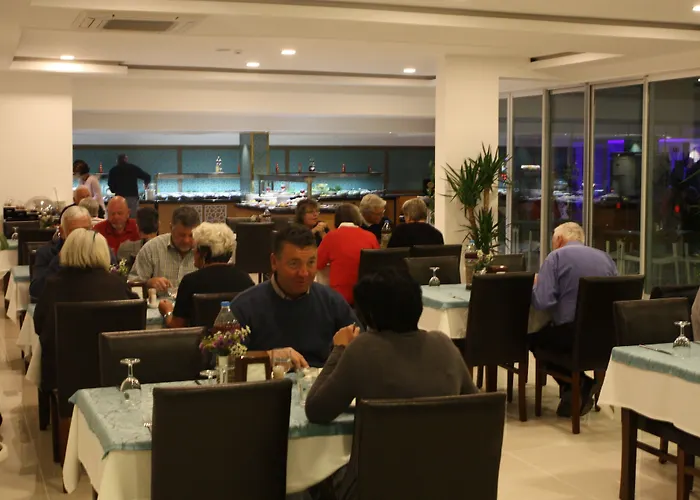 Kleopatra Atlas - Adults Only 4*